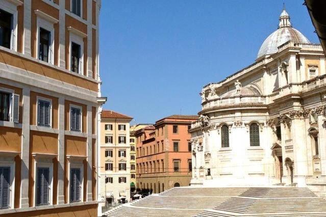 La Dolce Vita - Luxury Colosseum Boutique Apartment Roma Exterior foto
