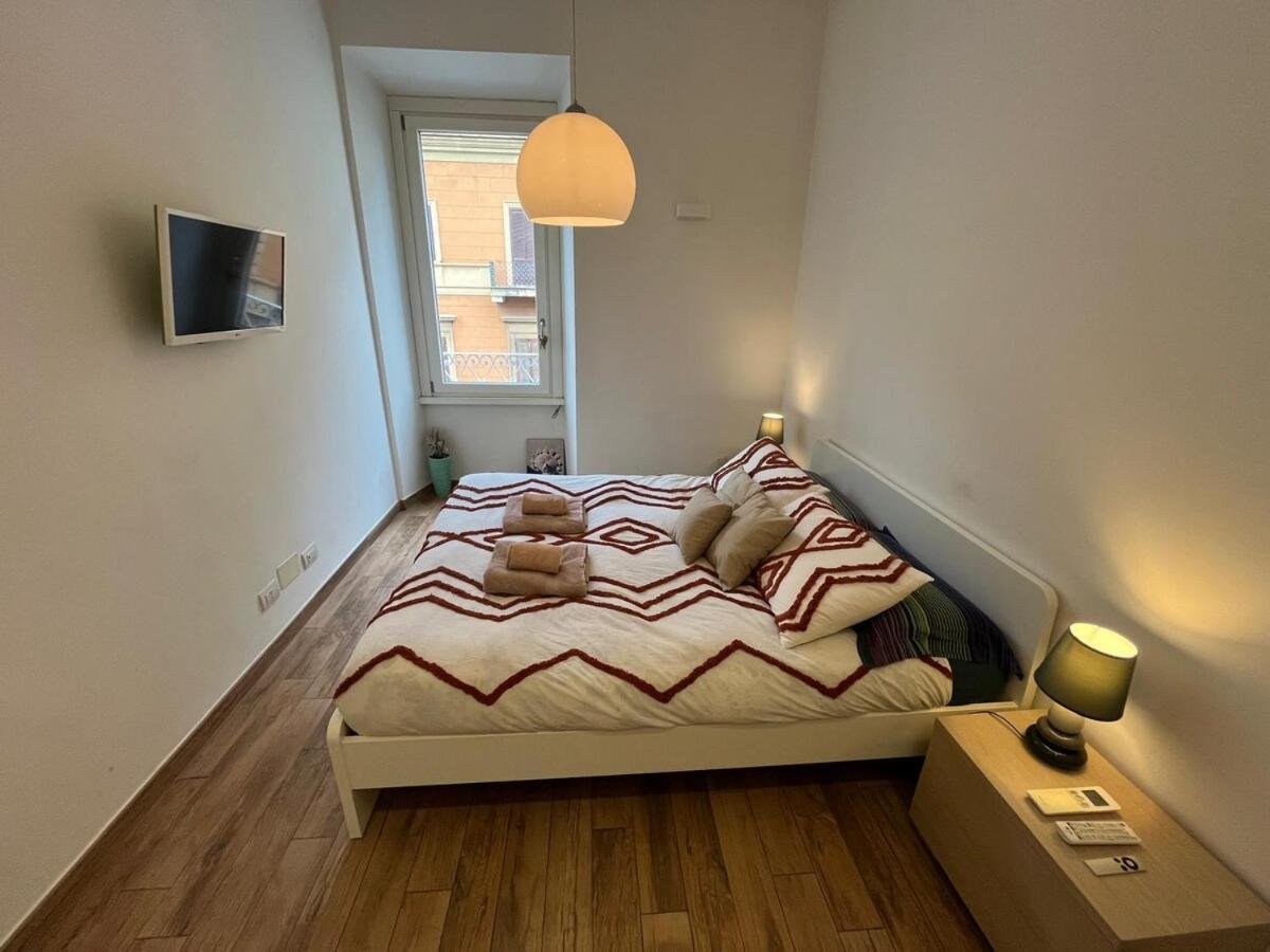 La Dolce Vita - Luxury Colosseum Boutique Apartment Roma Exterior foto